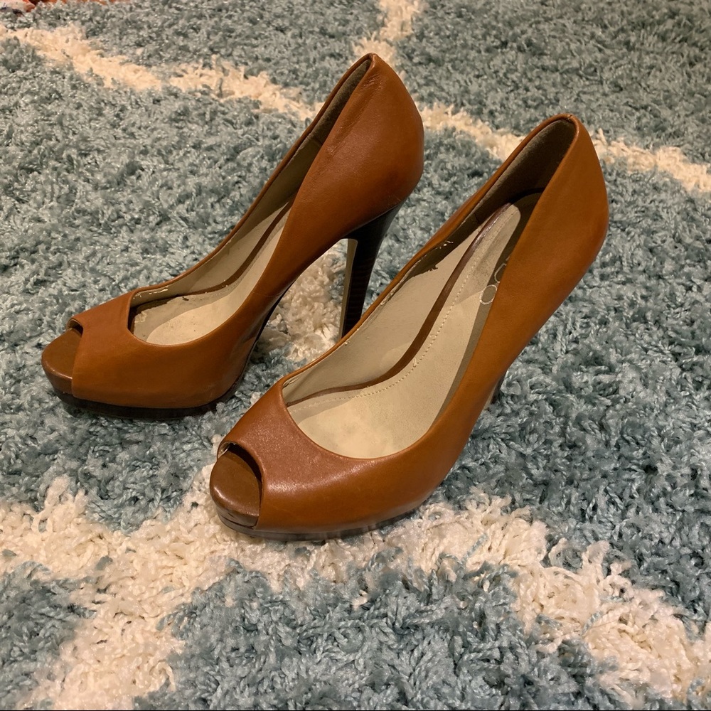 Camel color peep toe pumps; 4.5 inch